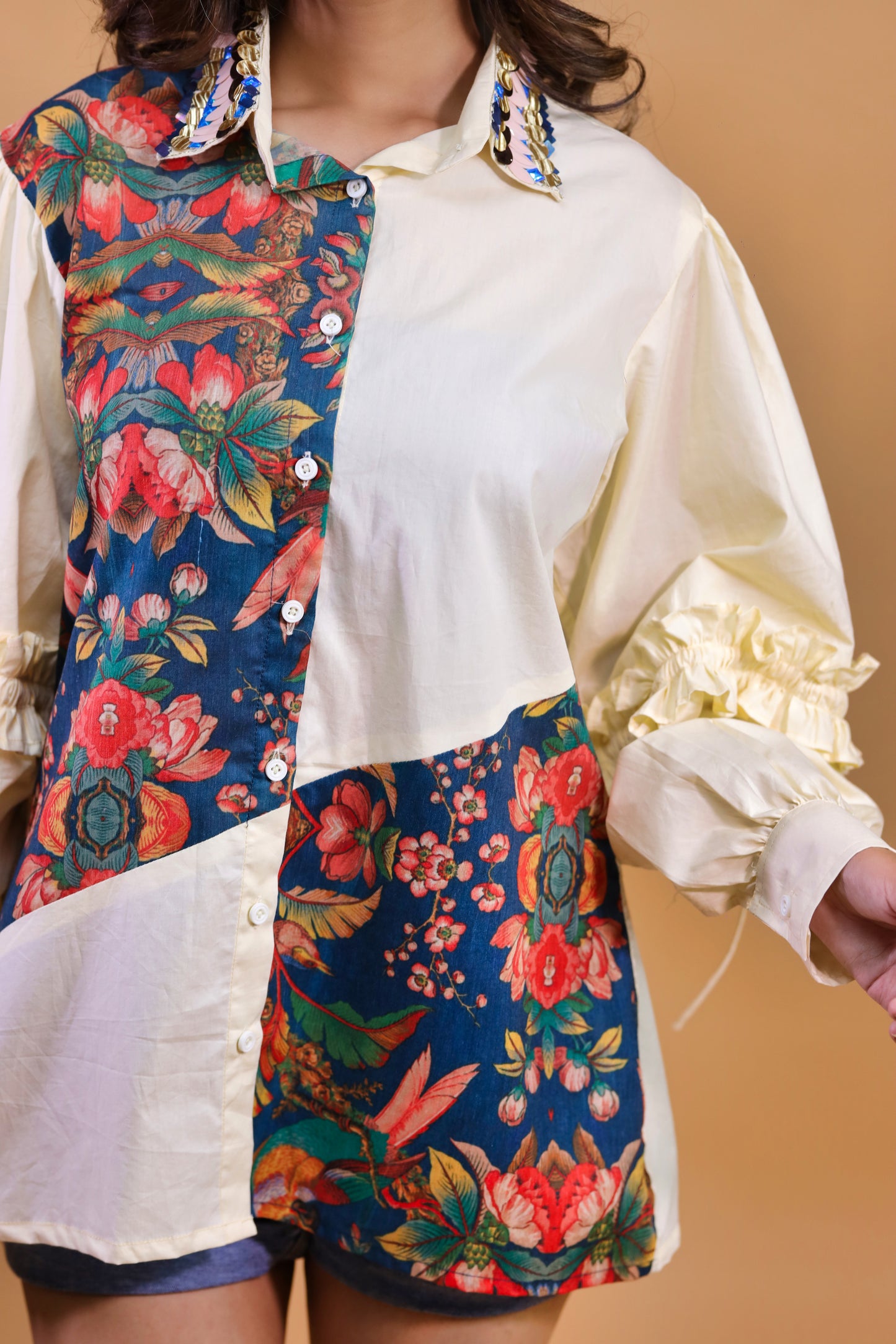 Ivory N floral Print With Decorated Collar
