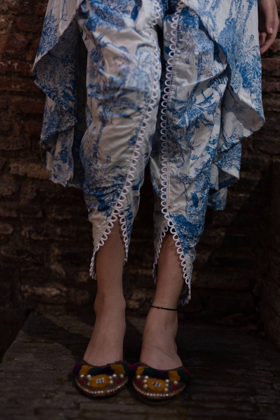 Blue Tropical Print Kurta Set - Mani Dua Khanna - Kurta Sets - Mani Dua Khanna