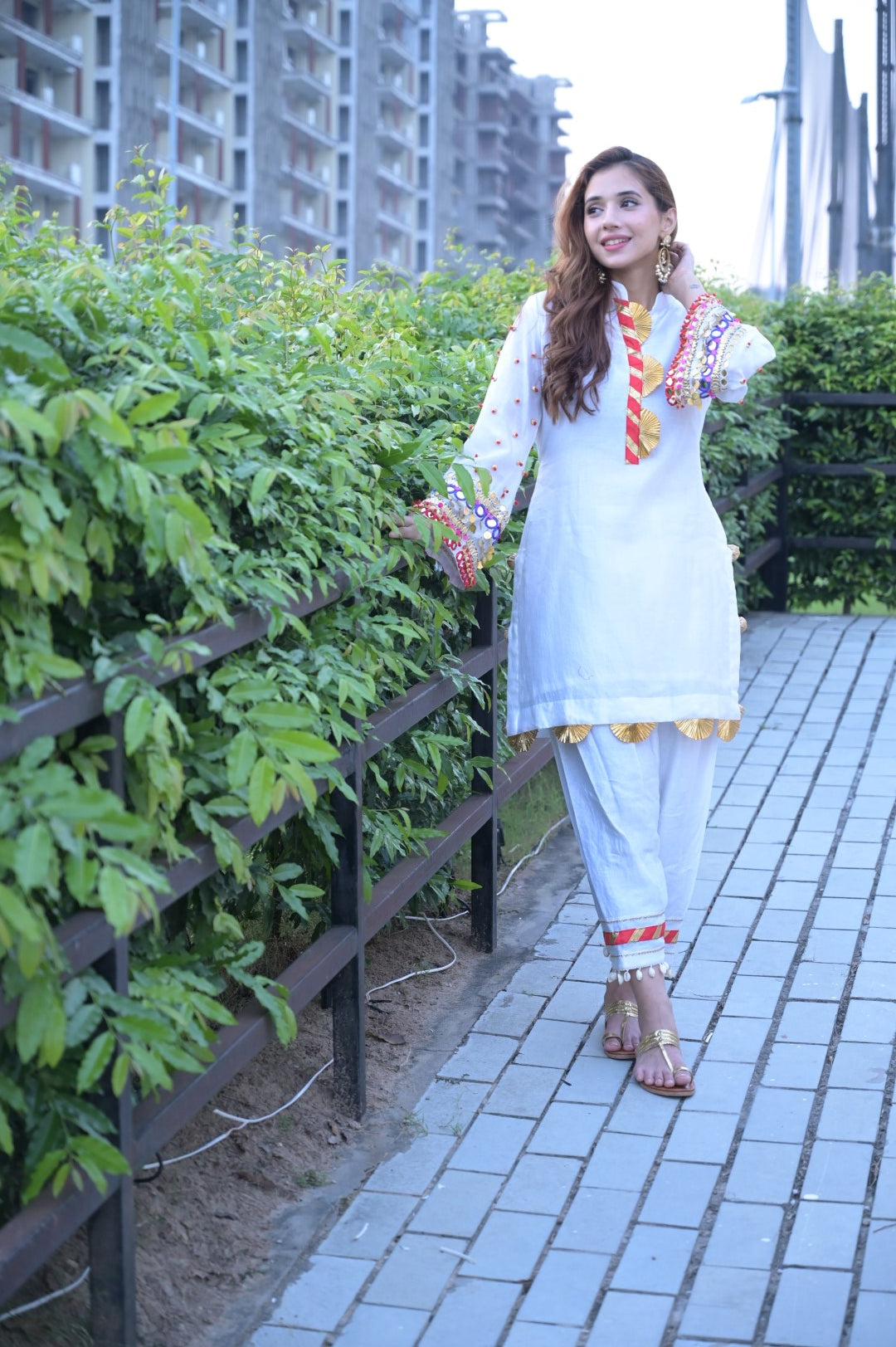 White Salwar Kamiz With Gotta Work