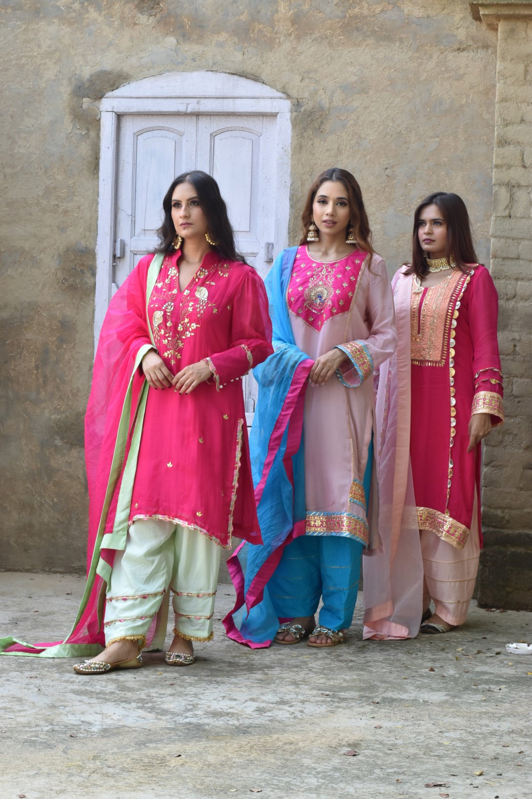 Hot Pink Kurta, Light Green Pants & Pink Dupatta In Organza Having Gotta Work