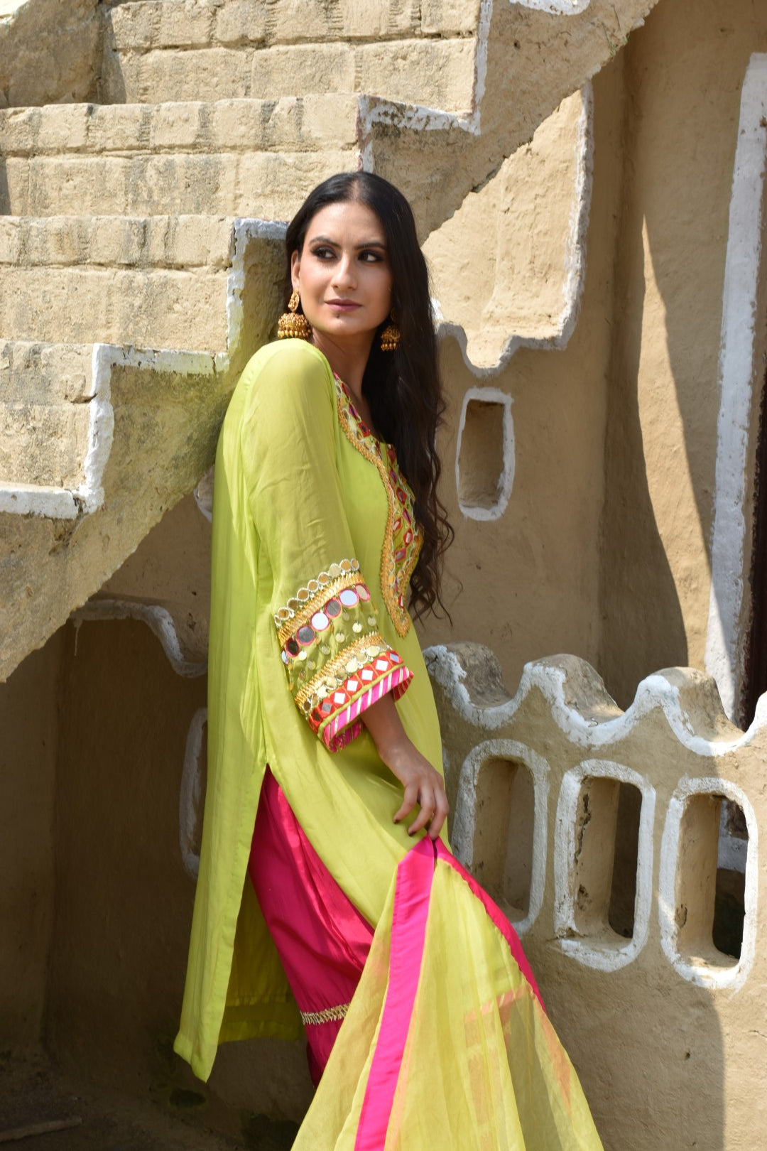Green Kurta, Pink Pants & Matching Green Dupatta In Organza Having Gotta Work