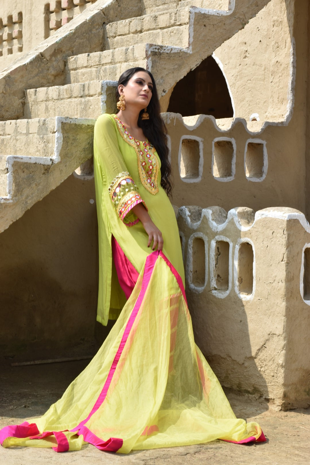 Green Kurta, Pink Pants & Matching Green Dupatta In Organza Having Gotta Work