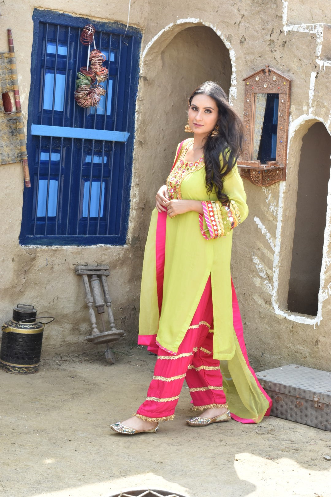 Green Kurta, Pink Pants & Matching Green Dupatta In Organza Having Gotta Work
