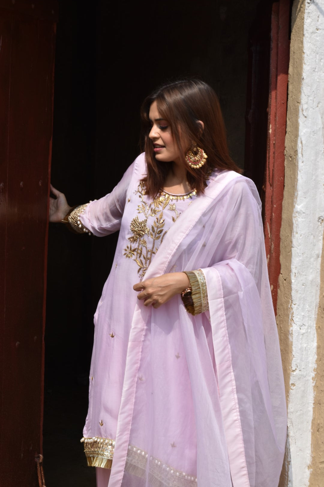 Liliac Kurta, Pants & Dupatta In Organza Having Gotta Work