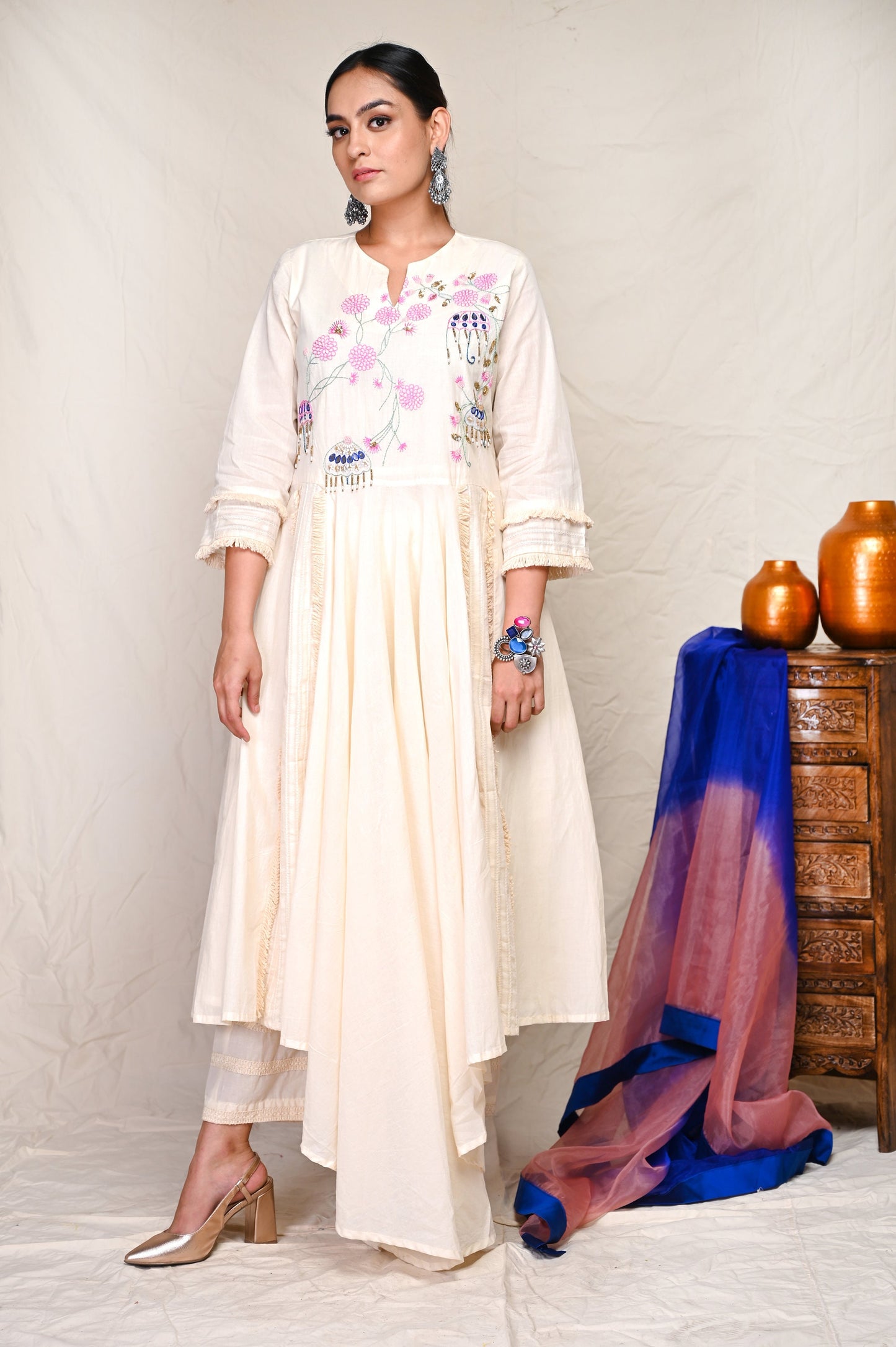 Ivory Colored Cotton Thread Pattern Indian Wear Kurta Set With Blue Dupatta