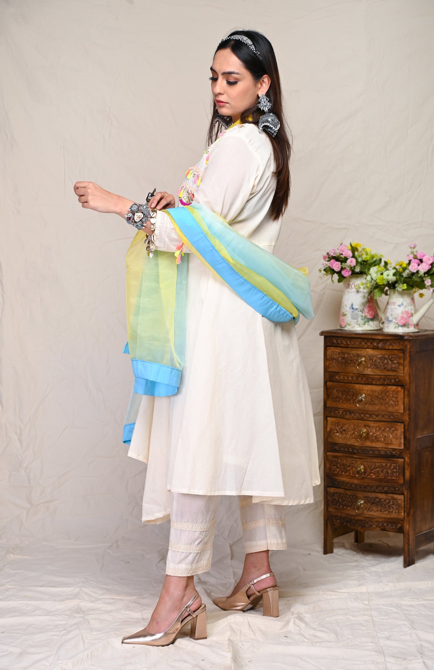 White Cotton Beads Pattern Kurta Set With Sky Blue & Light Green Dupatta