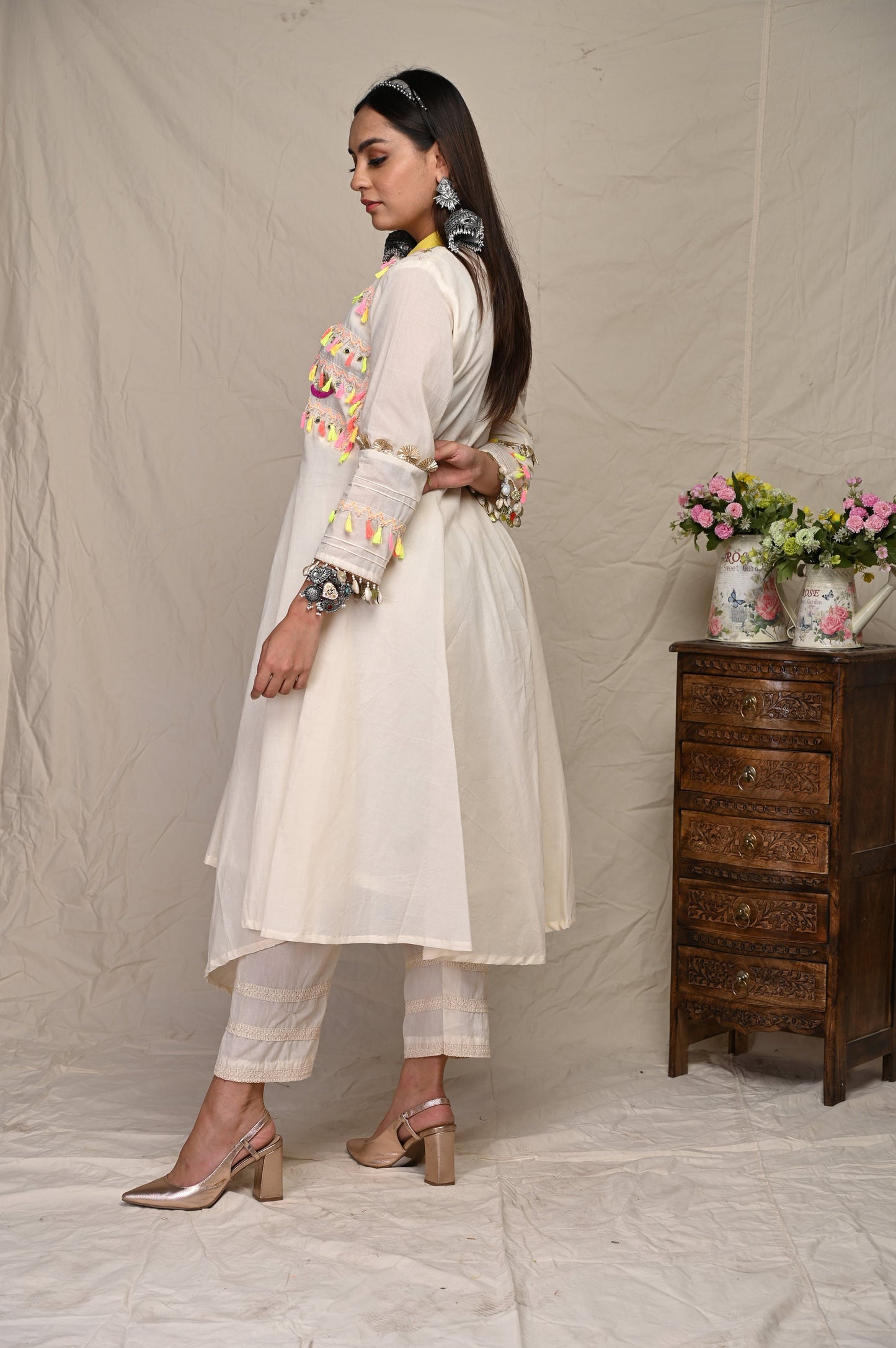White Cotton Beads Pattern Kurta Set With Sky Blue & Light Green Dupatta