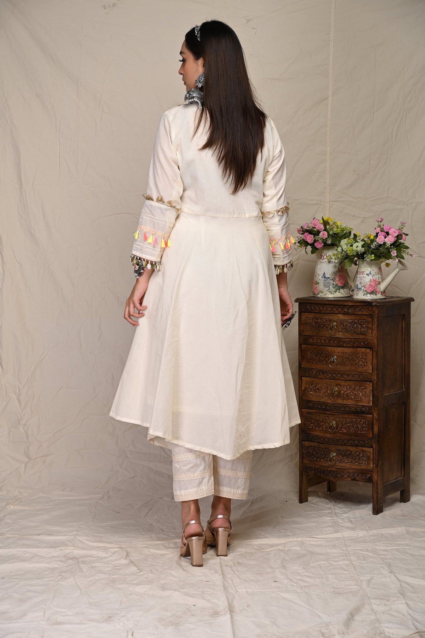 White Cotton Beads Pattern Kurta Set With Sky Blue & Light Green Dupatta