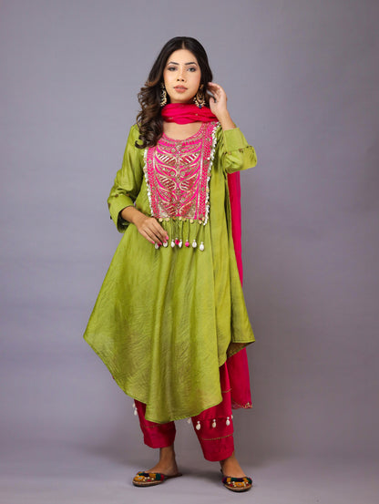 Mehndi Green And Pink Kurta Set With Dupatta