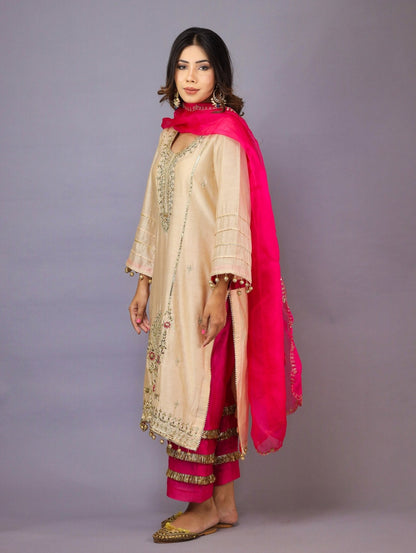 Beige & Hot Pink Kurta Set - Mani Dua Khanna - Kurta Sets With Dupatta - Mani Dua Khanna