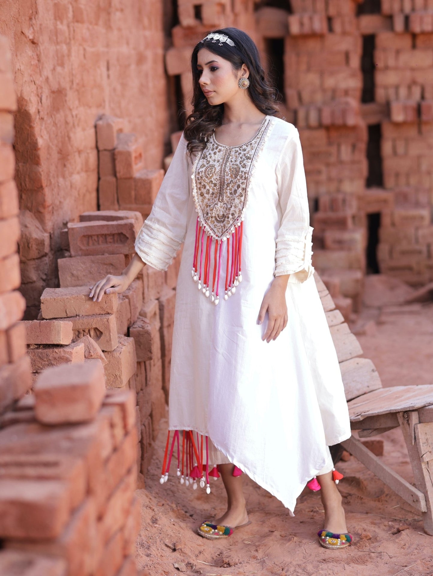 Asymmetric Ivory Kurta Set - Mani Dua Khanna - Kurta Sets - Mani Dua Khanna