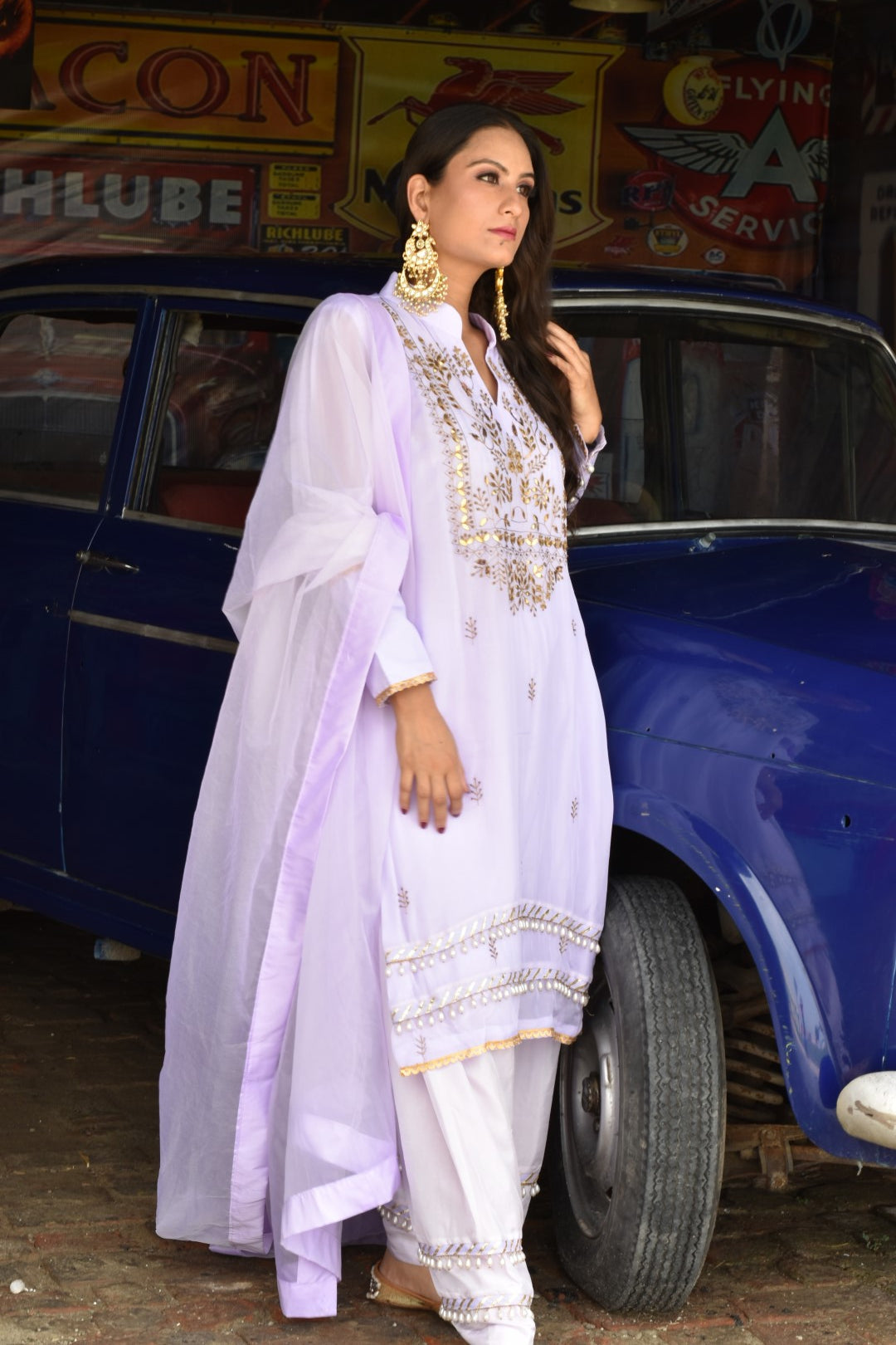 Liliac Kurta, Pants & Dupatta In Organza Having Gotta Work