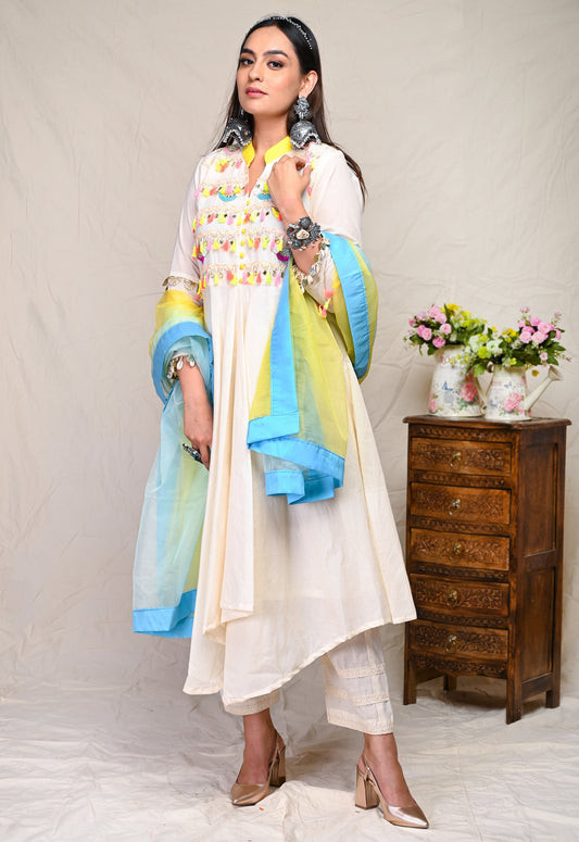 White Cotton Beads Pattern Kurta Set With Sky Blue & Light Green Dupatta