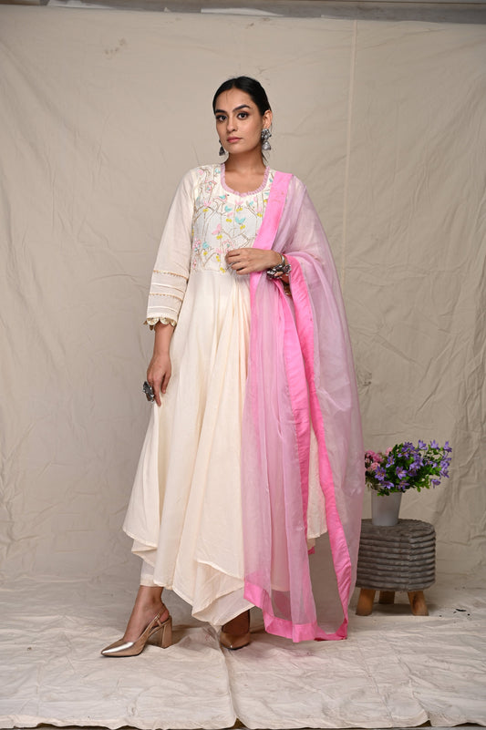 Gotta Embroidery White Kurta Set With Baby Pink Dupatta